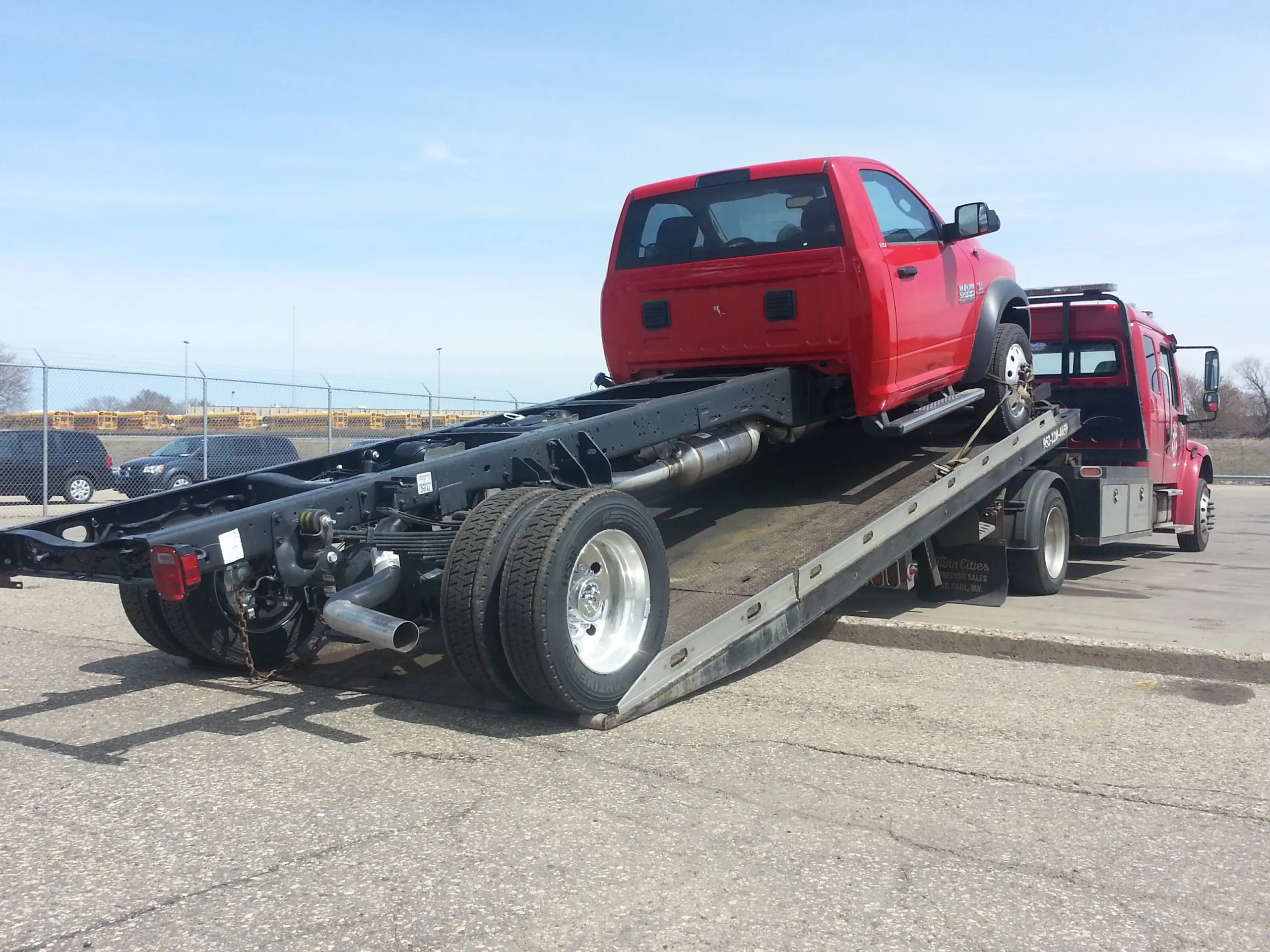 Eastpointe Quick & Fast Towing Services – Willie Bea Towing LLC