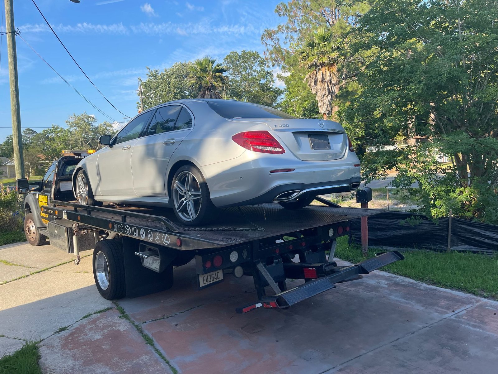 Emergency & 24/7 Towing Experts Redford | Willie Bea Towing